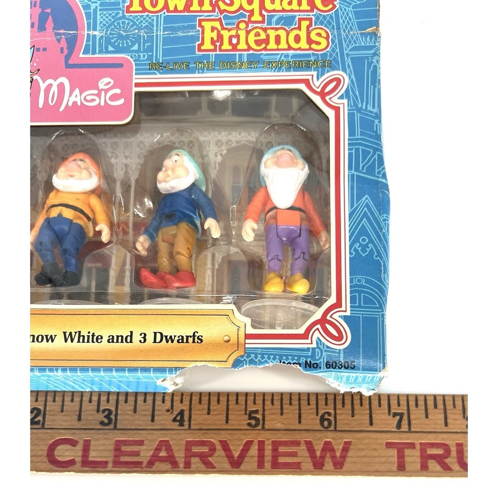 NEW 1988 Vintage Disney Magic Town Square Friends Snow White & 3 Dwarfs 60305 - Picture 7 of 8